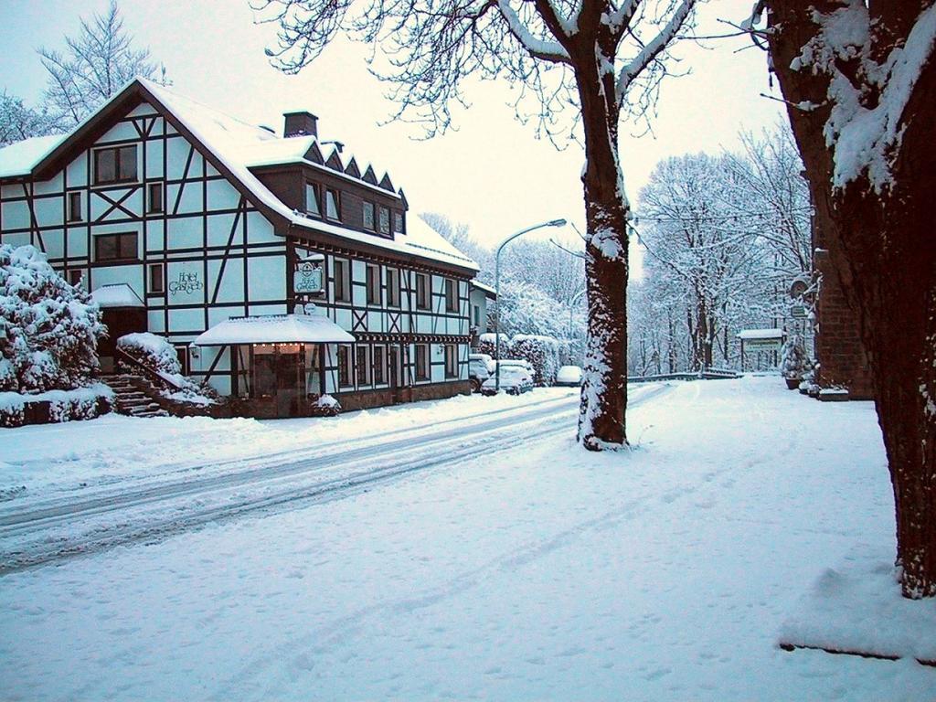 Hotel Gastgeb Essen Esterno foto